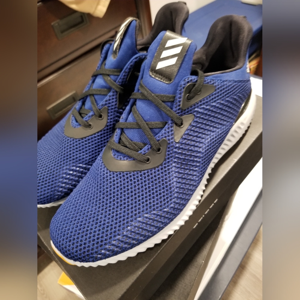 Running shoes